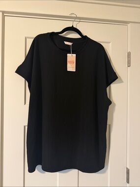 KIRUNDO Black Ribbed Short-Sleeve Top